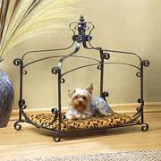 Royal Splendor Pet Bed